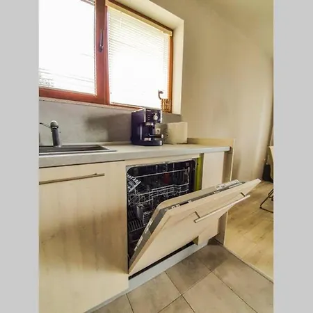 Private In Cypress Complex 12 דירה וארנה